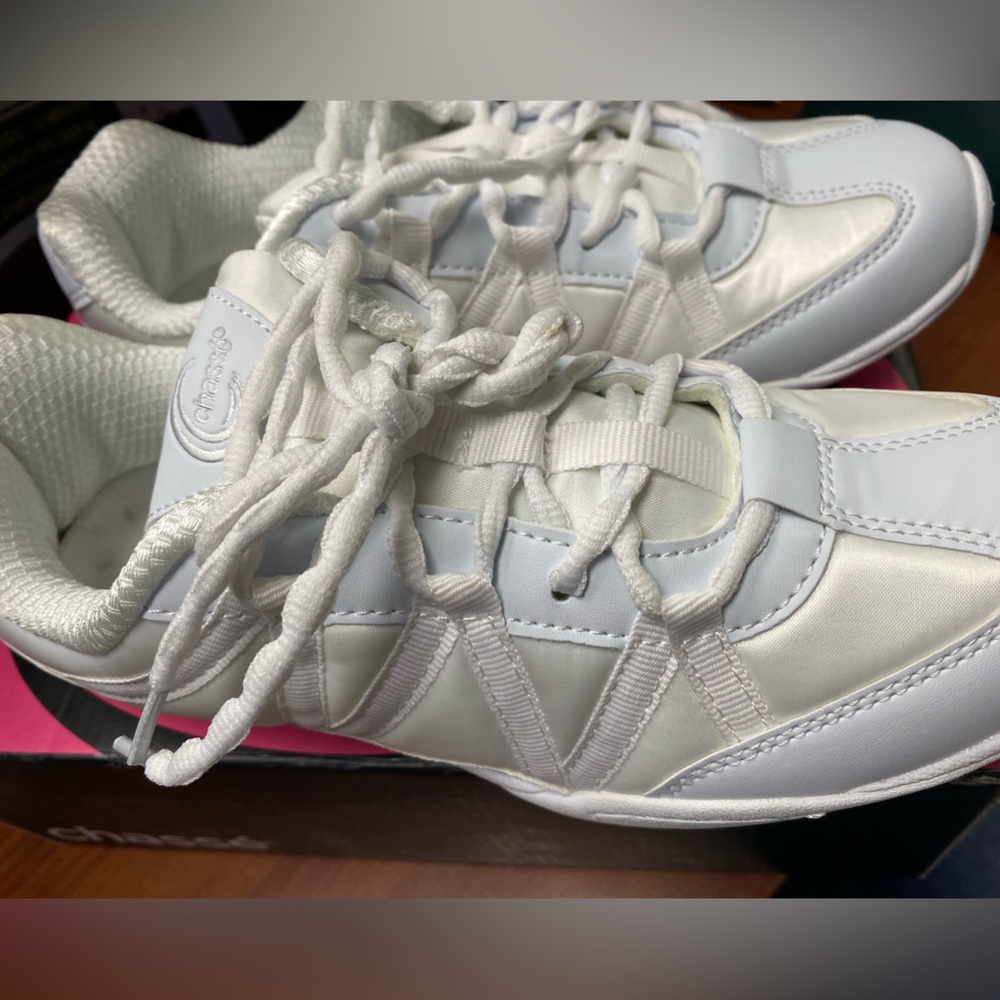 Chasse Ace II cheer shoes